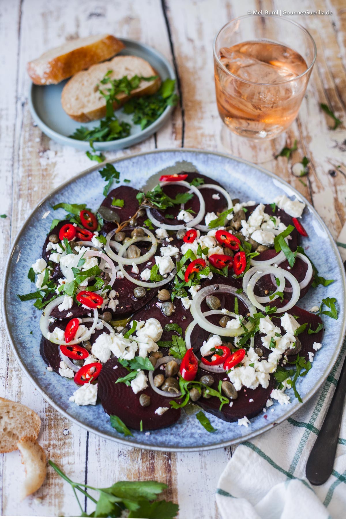  beetroot salad with capers and feta cheese - in 5 minutes on the table | GourmetGuerilla.com 